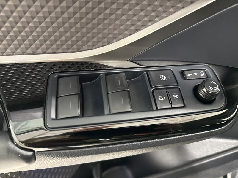 Used 2022 Toyota C-HR Limited image 20