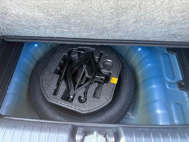 Used 2025 Hyundai Venue FWD image 10