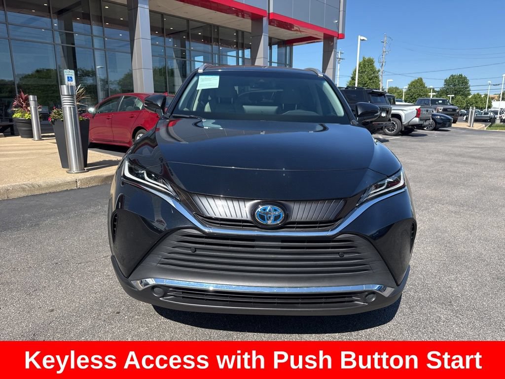 Certified 2022 Toyota Venza XLE AWD/4WD image 11