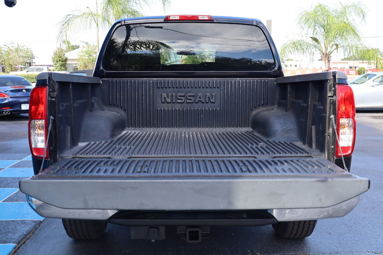 Used 2013 Nissan Frontier SV image 14