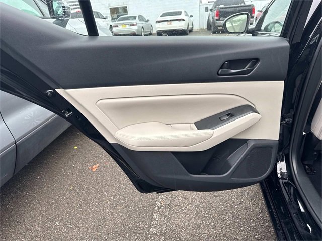 Certified 2024 Nissan Altima 2.5 SV w/ SV Premium Package image 13