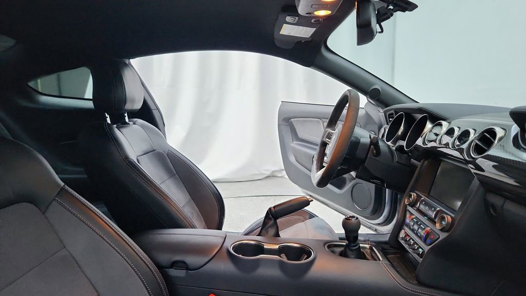 Used 2020 Ford Mustang Shelby GT350 w/ Technology Package image 30