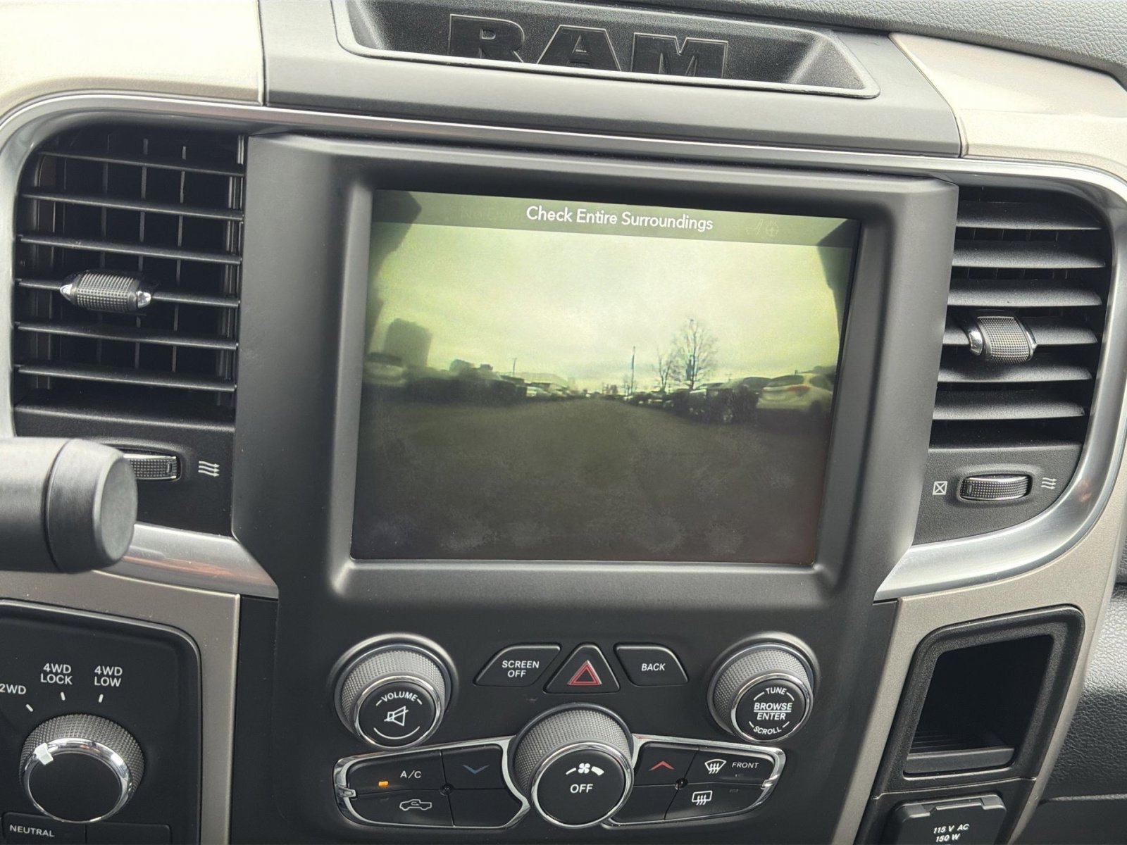 Used 2018 RAM 5500 SLT w/ Quick Order Package 29G SLT image 19