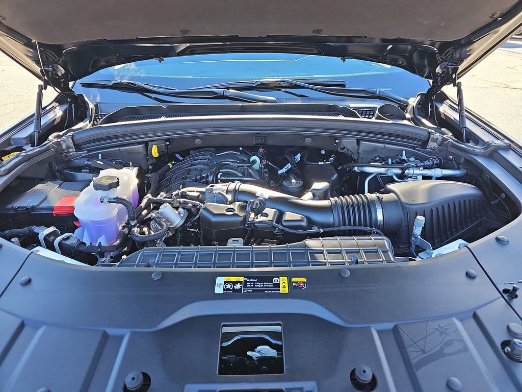 New 2025 Jeep Grand Cherokee Altitude image 23