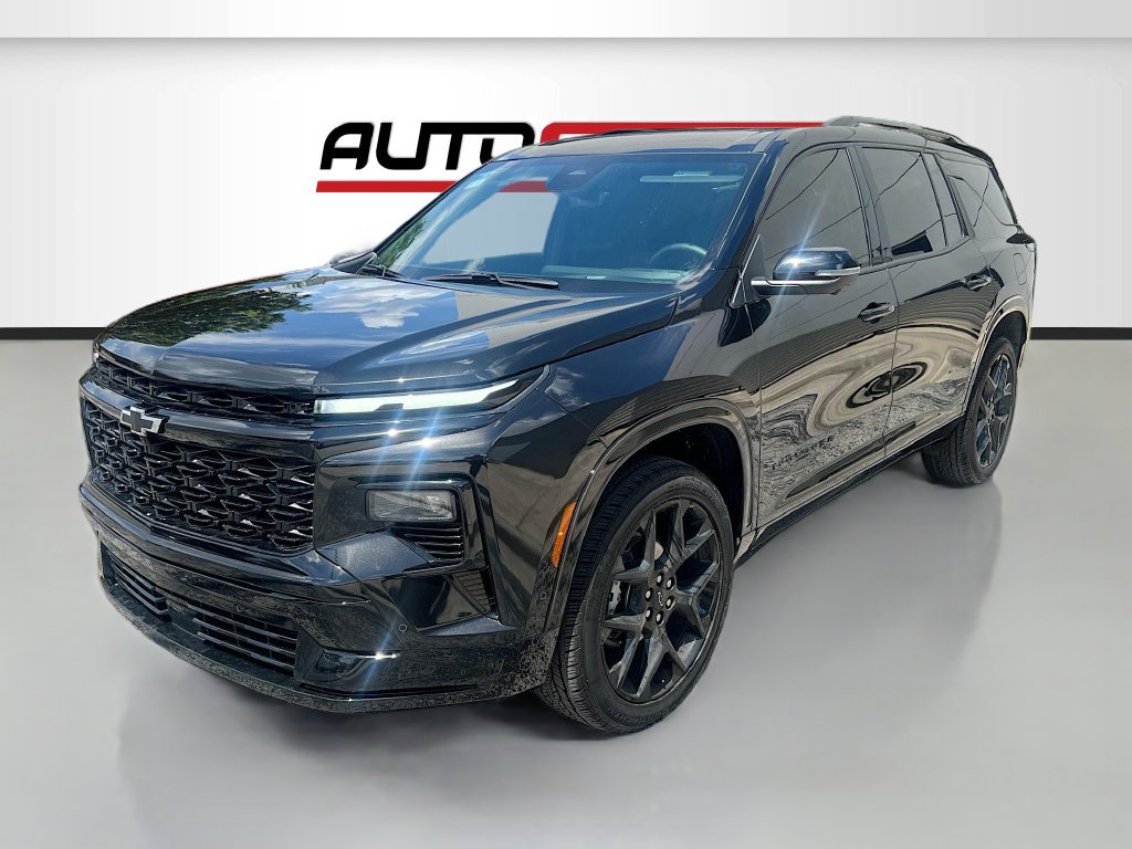 Used 2024 Chevrolet Traverse RS w/ LPO, Floor Liner Package FWD image 3