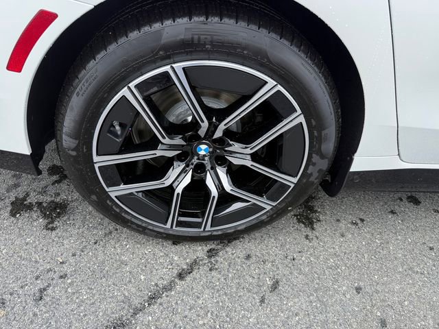 New 2026 BMW 750e xDrive w/ Executive Package AWD/4WD image 17