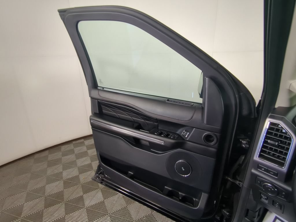 Certified 2020 Ford Expedition Platinum AWD/4WD image 12