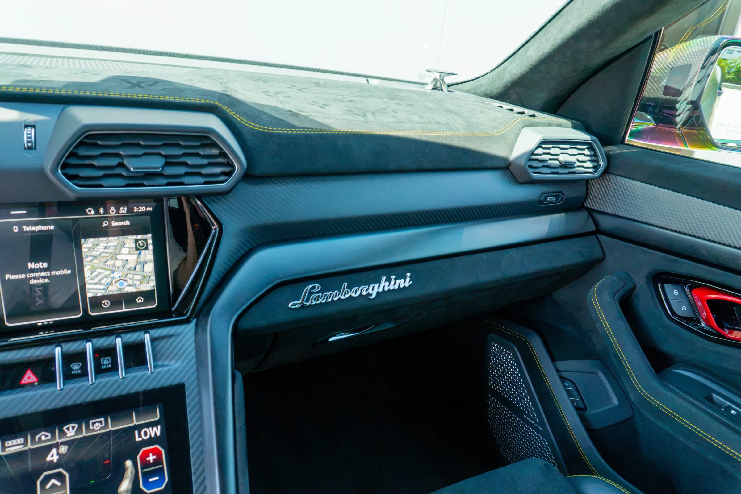 Used 2024 Lamborghini Urus Performante AWD/4WD image 68