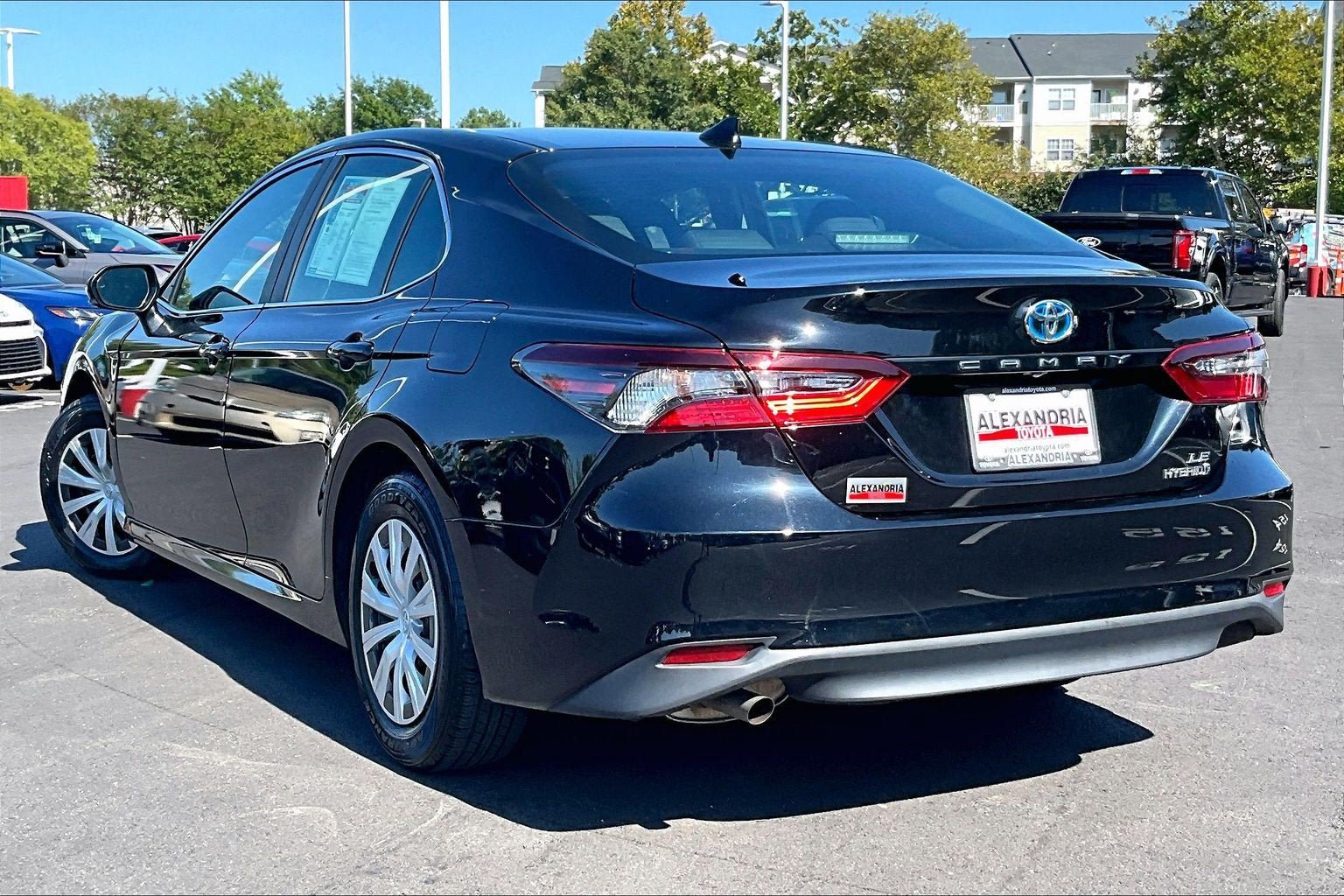 Used 2023 Toyota Camry LE FWD image 11