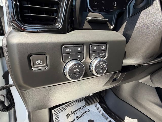 Used 2024 GMC Sierra 2500 AT4 w/ AT4 Premium Plus Package AWD/4WD image 12