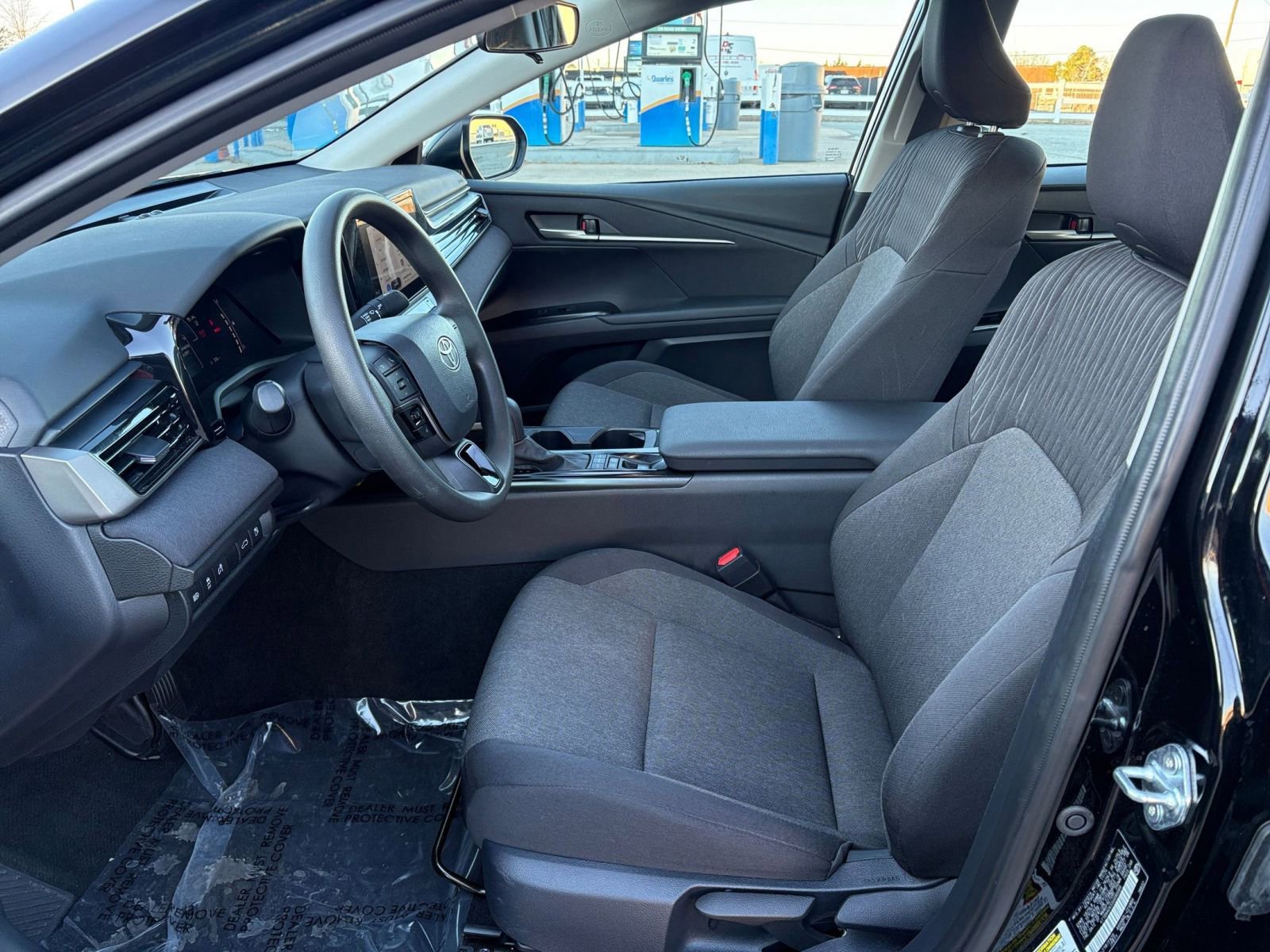 Used 2025 Toyota Camry LE image 25