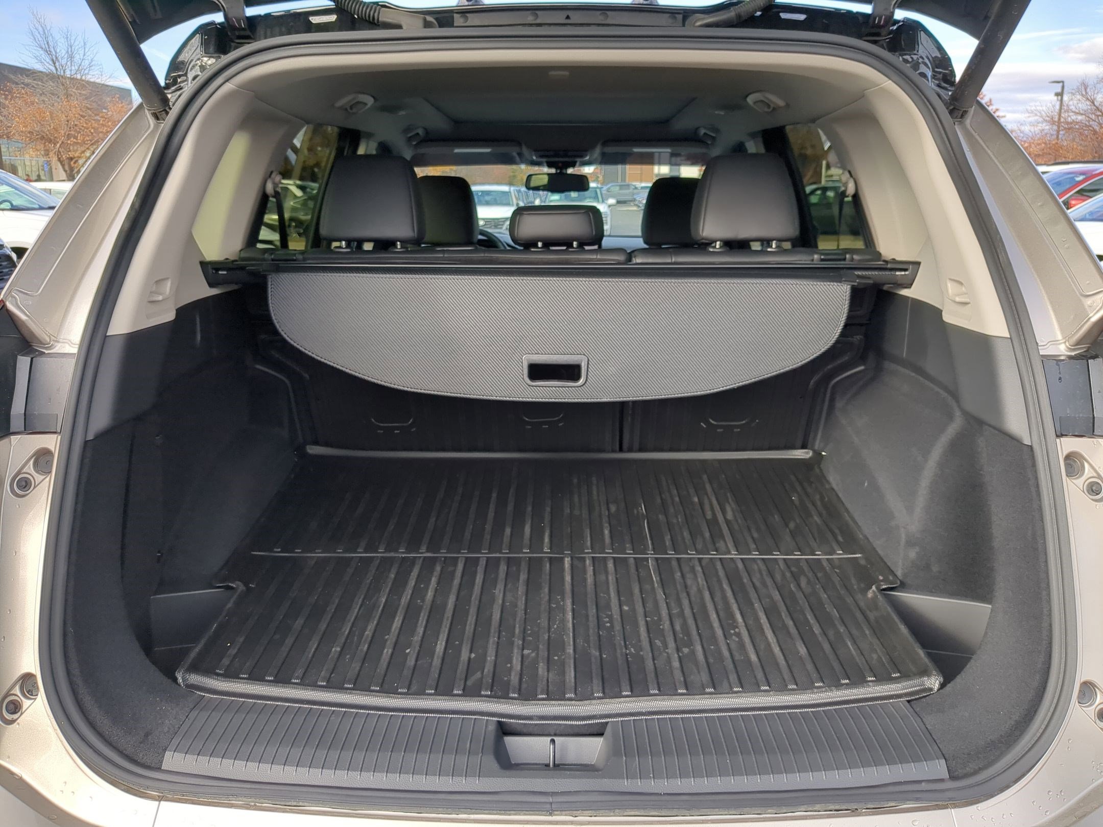 Used 2025 Nissan Rogue SL w/ Tech Package image 33