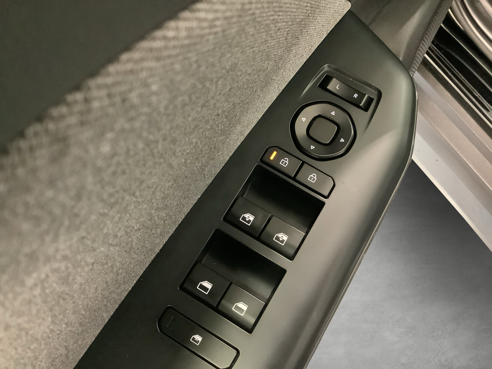 Used 2025 Kia K4 EX FWD image 22