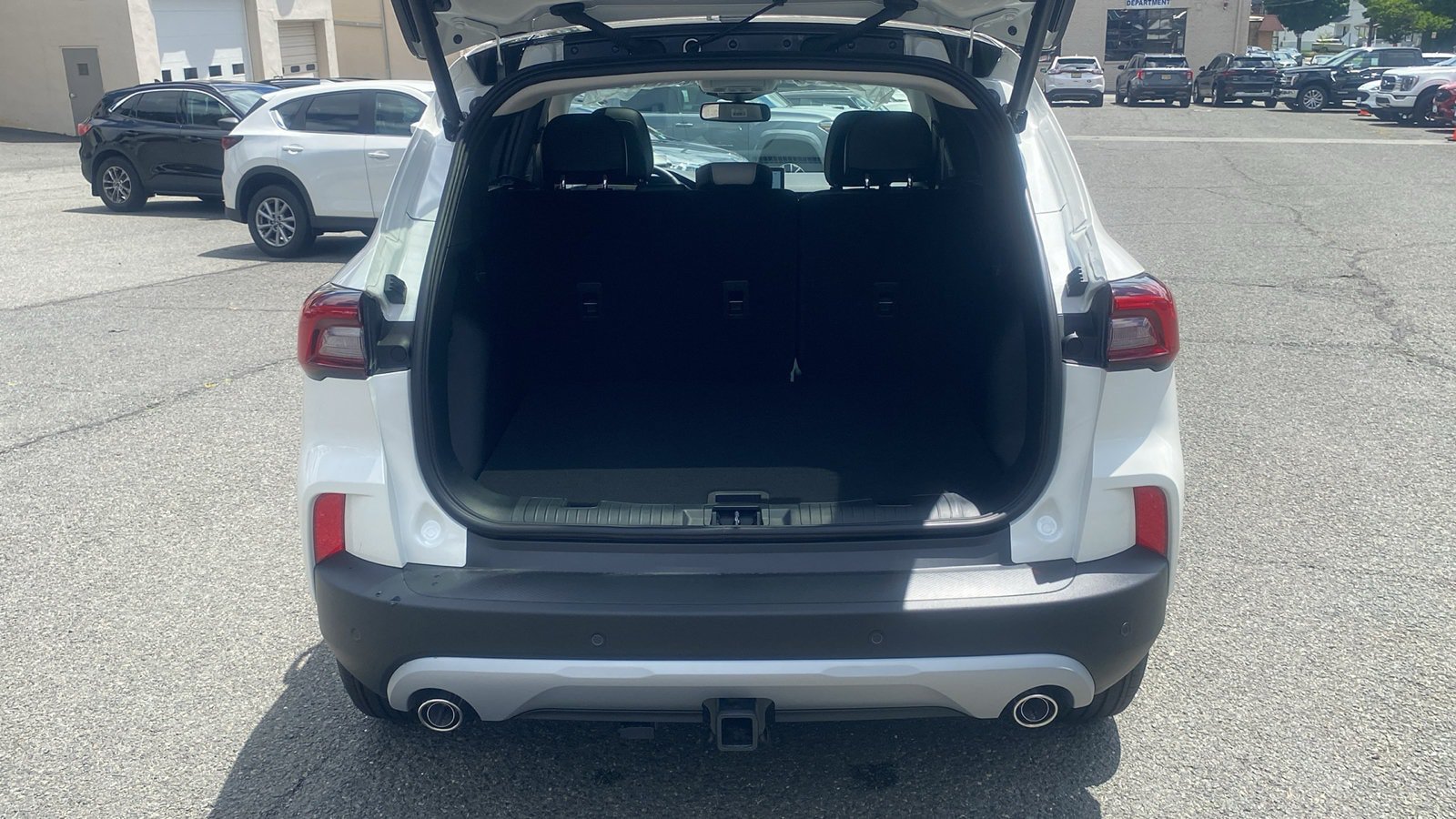 Used 2024 Ford Escape SE w/ PHEV Premium Package FWD image 26