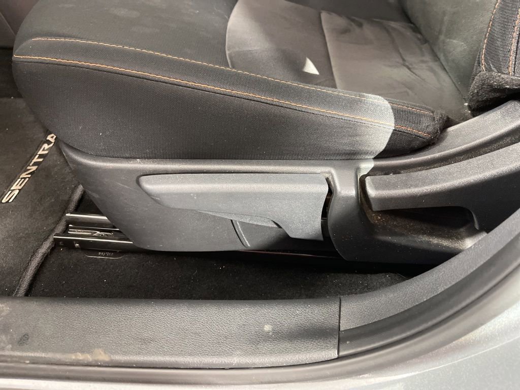 Used 2022 Nissan Sentra SR w/ Electronics Package image 22