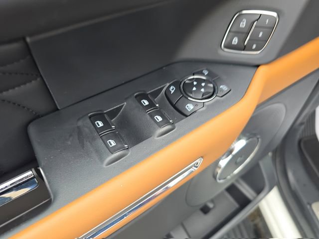 Used 2024 Ford Expedition Platinum image 18