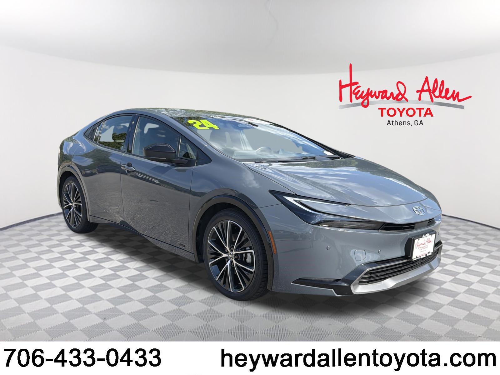 Certified 2024 Toyota Prius XLE AWD/4WD image 1