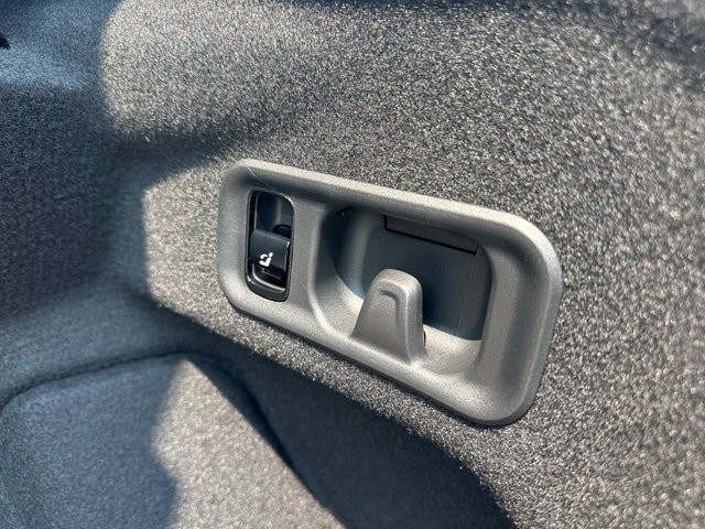 New 2027 Mercedes-Benz E 350 4MATIC Sedan image 42