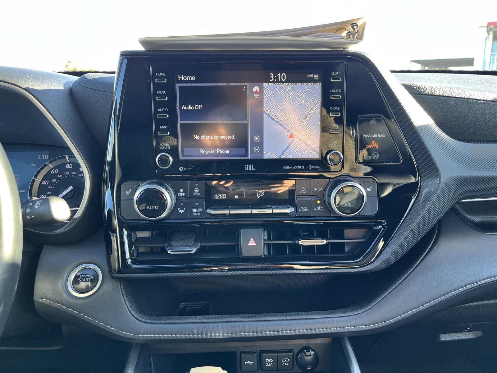 Used 2021 Toyota Highlander XSE image 32