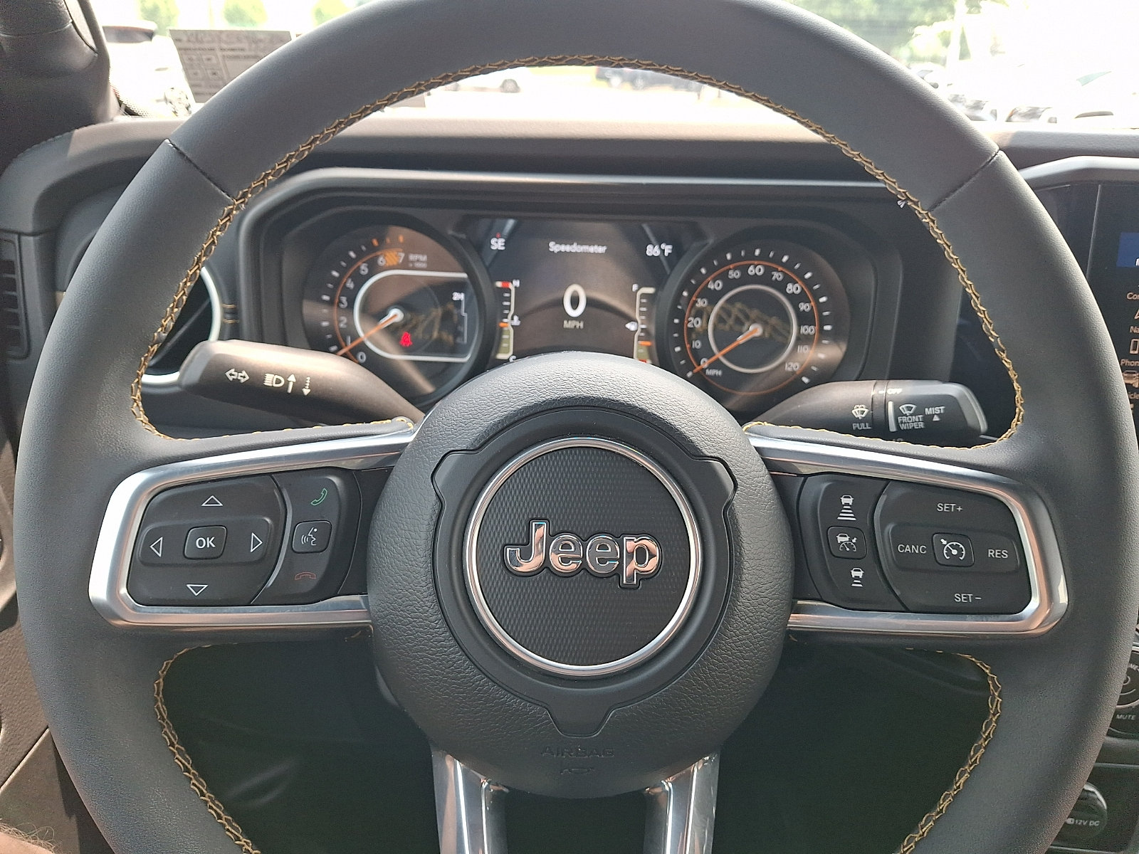 Used 2024 Jeep Wrangler Unlimited Sahara w/ Technology Group AWD/4WD image 18