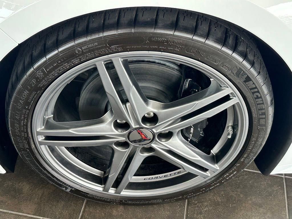 Used 2026 Chevrolet Corvette Stingray Coupe RWD image 21
