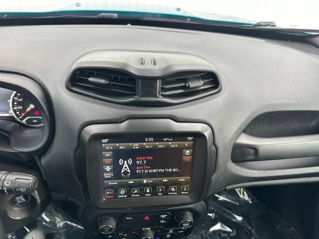 Used 2022 Jeep Renegade Latitude AWD/4WD image 37
