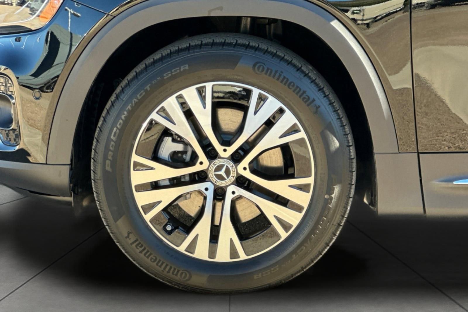 New 2026 Mercedes-Benz GLB 250 image 3