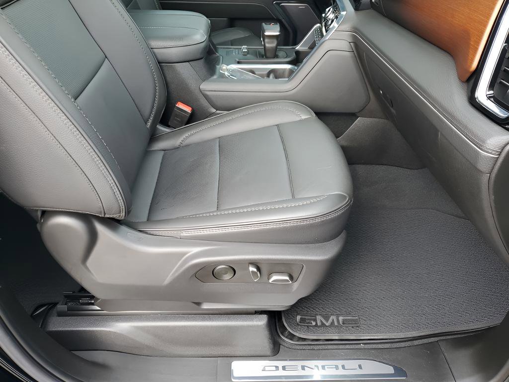 Used 2023 GMC Sierra 1500 Denali w/ Denali Reserve Package image 16