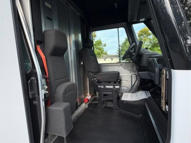 Used 2024 Chevrolet Brightdrop 600 w/ Commercial Equipment Package AWD/4WD image 49