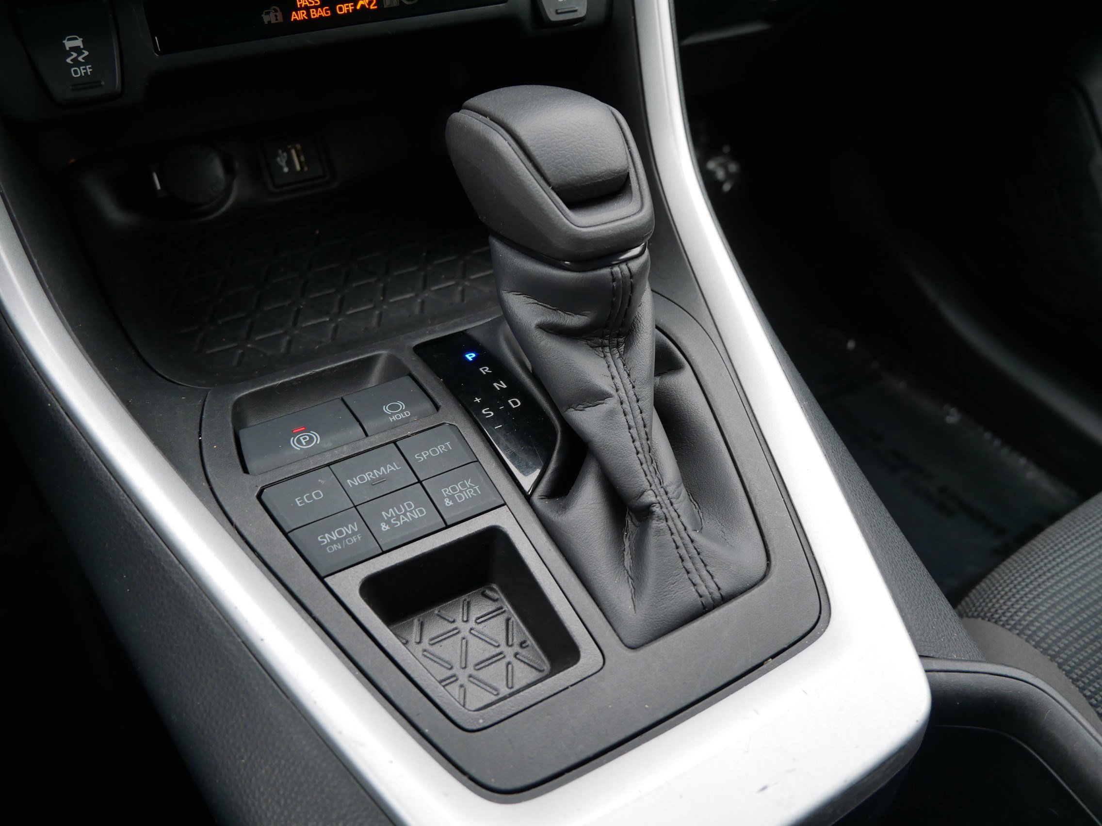 Certified 2023 Toyota RAV4 LE image 24