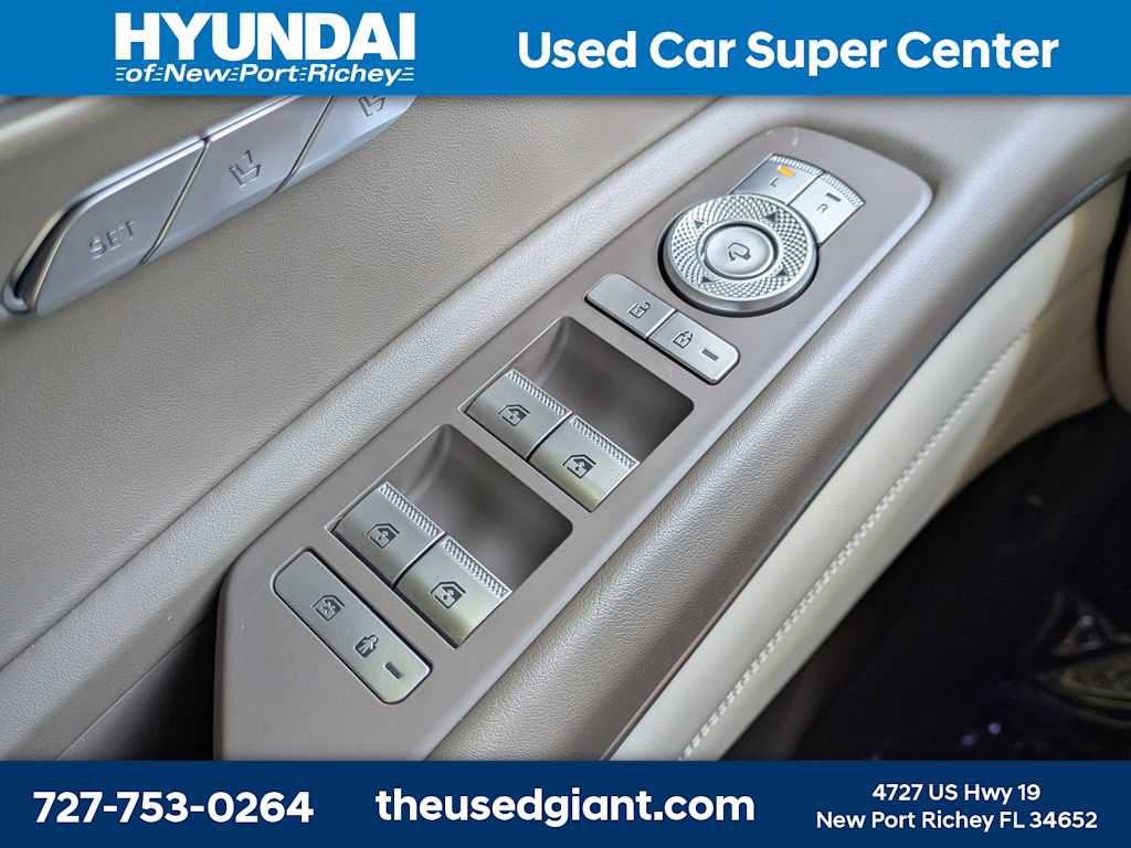 Used 2022 Genesis GV80 2.5T w/ Prestige Package 04 AWD/4WD image 34