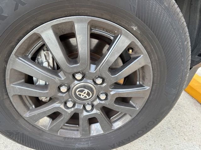 Used 2025 Toyota Land Cruiser 1958 image 17