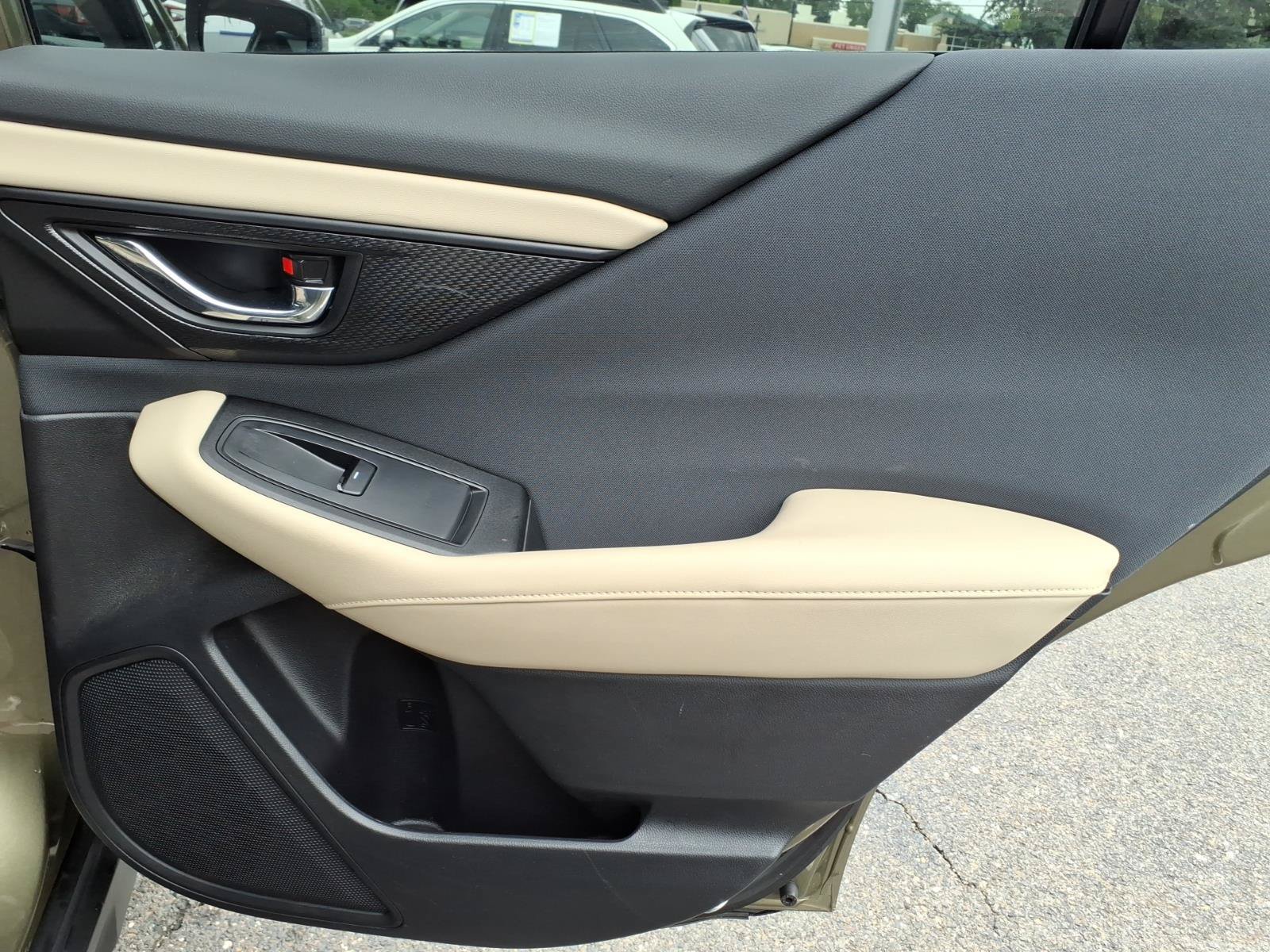 Certified 2025 Volkswagen Taos S AWD/4WD image 9