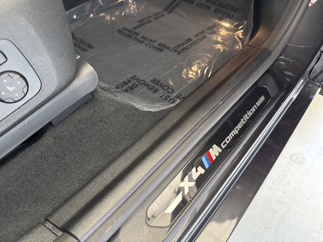 Used 2025 BMW X4 M w/ Premium Package image 63