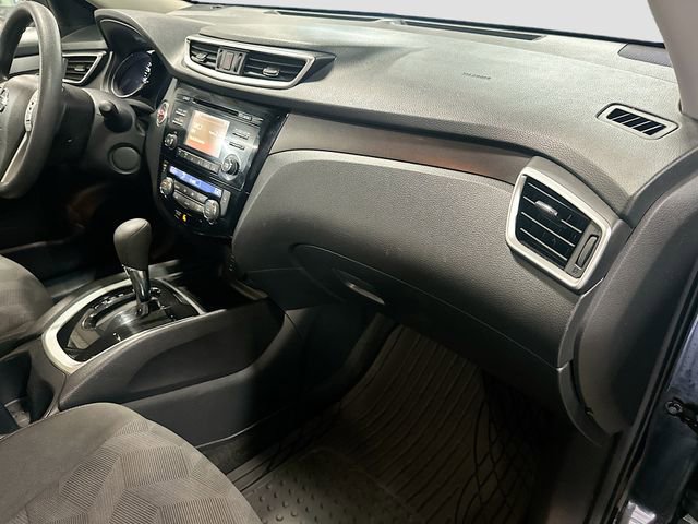 Used 2016 Nissan Rogue SV image 30
