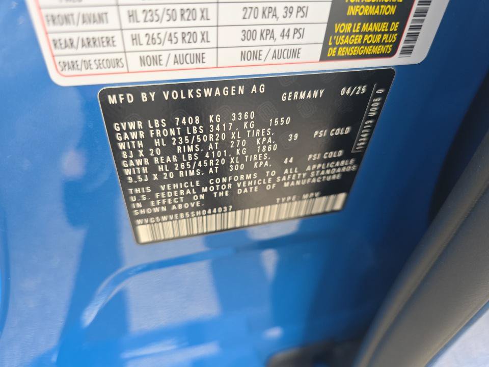 Used 2025 Volkswagen ID. Buzz 1st Edition RWD image 25