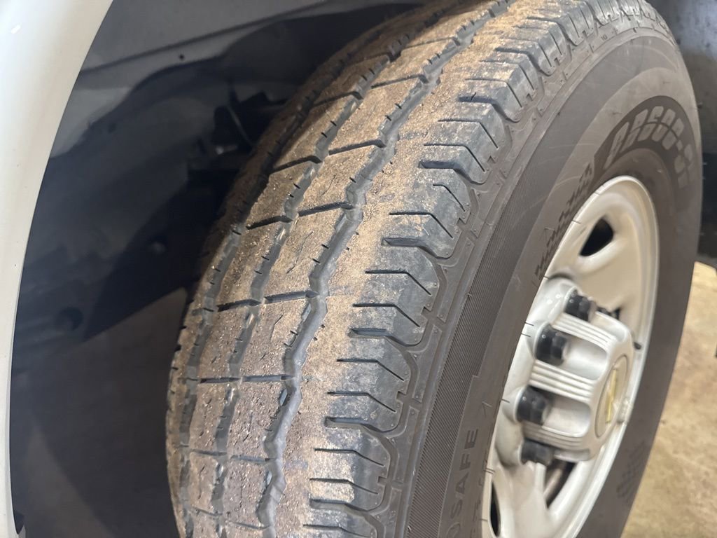 Used 2022 Chevrolet Express 3500 LS image 14