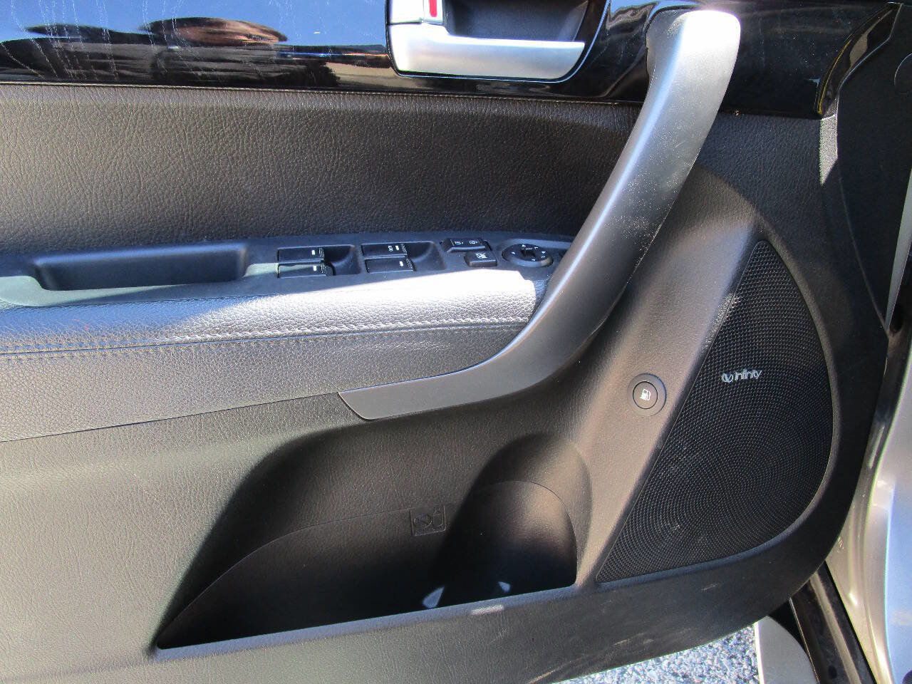 Used 2014 Kia Sorento EX w/ EX V6 Touring Package image 10