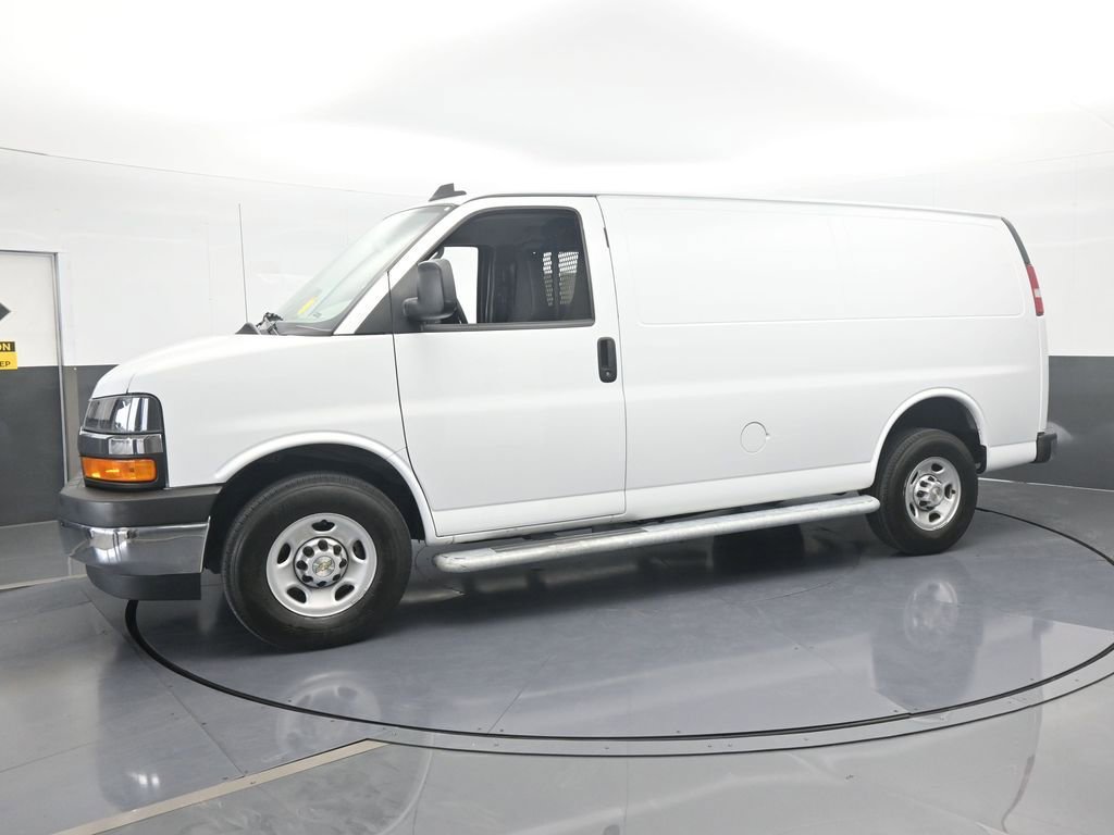 Used 2024 Chevrolet Express 2500 w/ Driver Convenience Package video 2