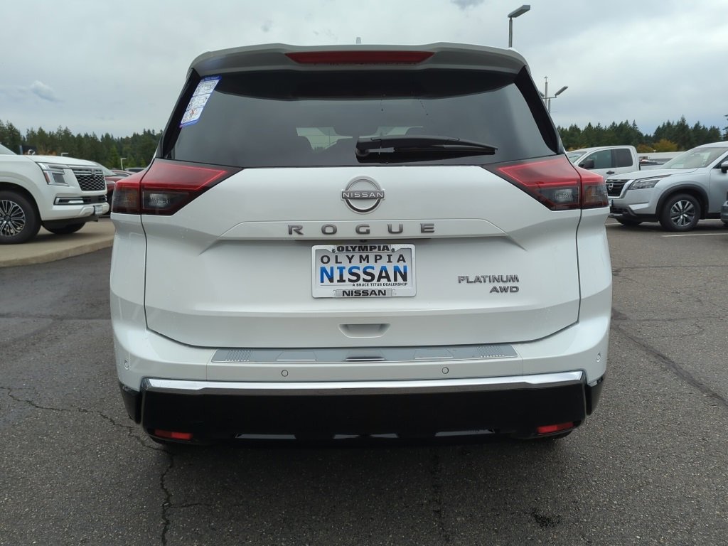 New 2026 Nissan Rogue Platinum image 4