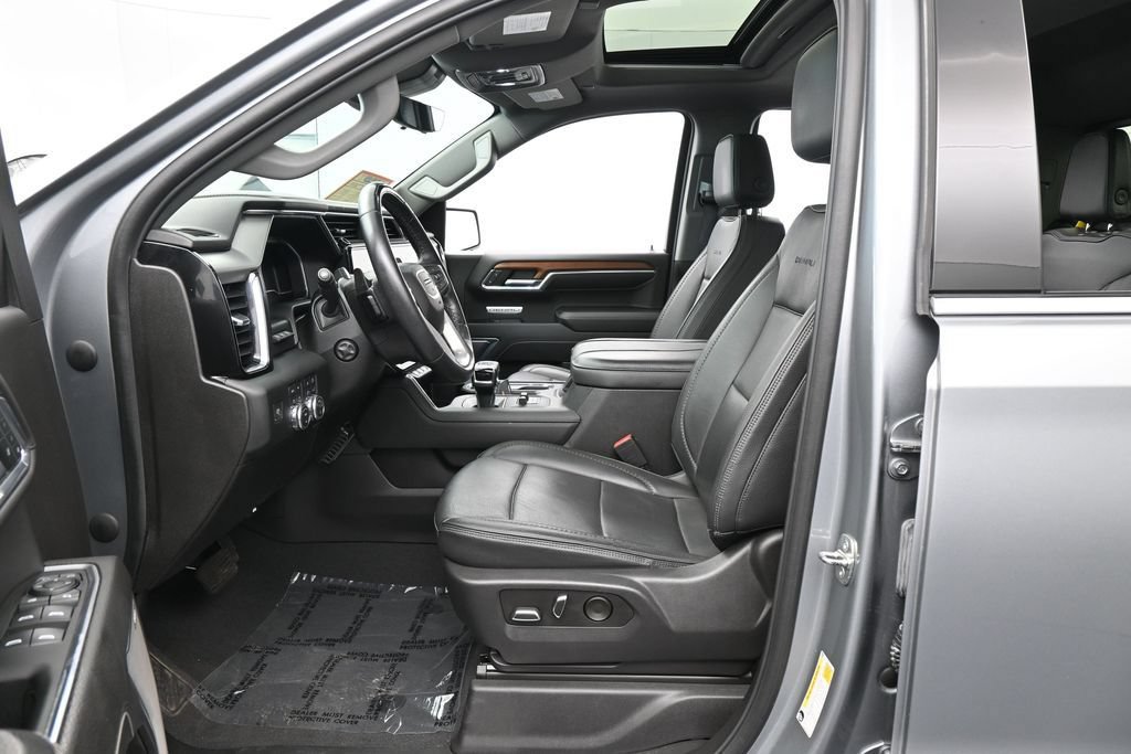 Used 2023 GMC Sierra 1500 Denali AWD/4WD image 11