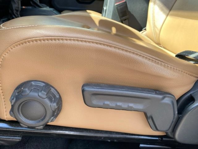 Used 2022 Jeep Wrangler Unlimited Sahara AWD/4WD image 23