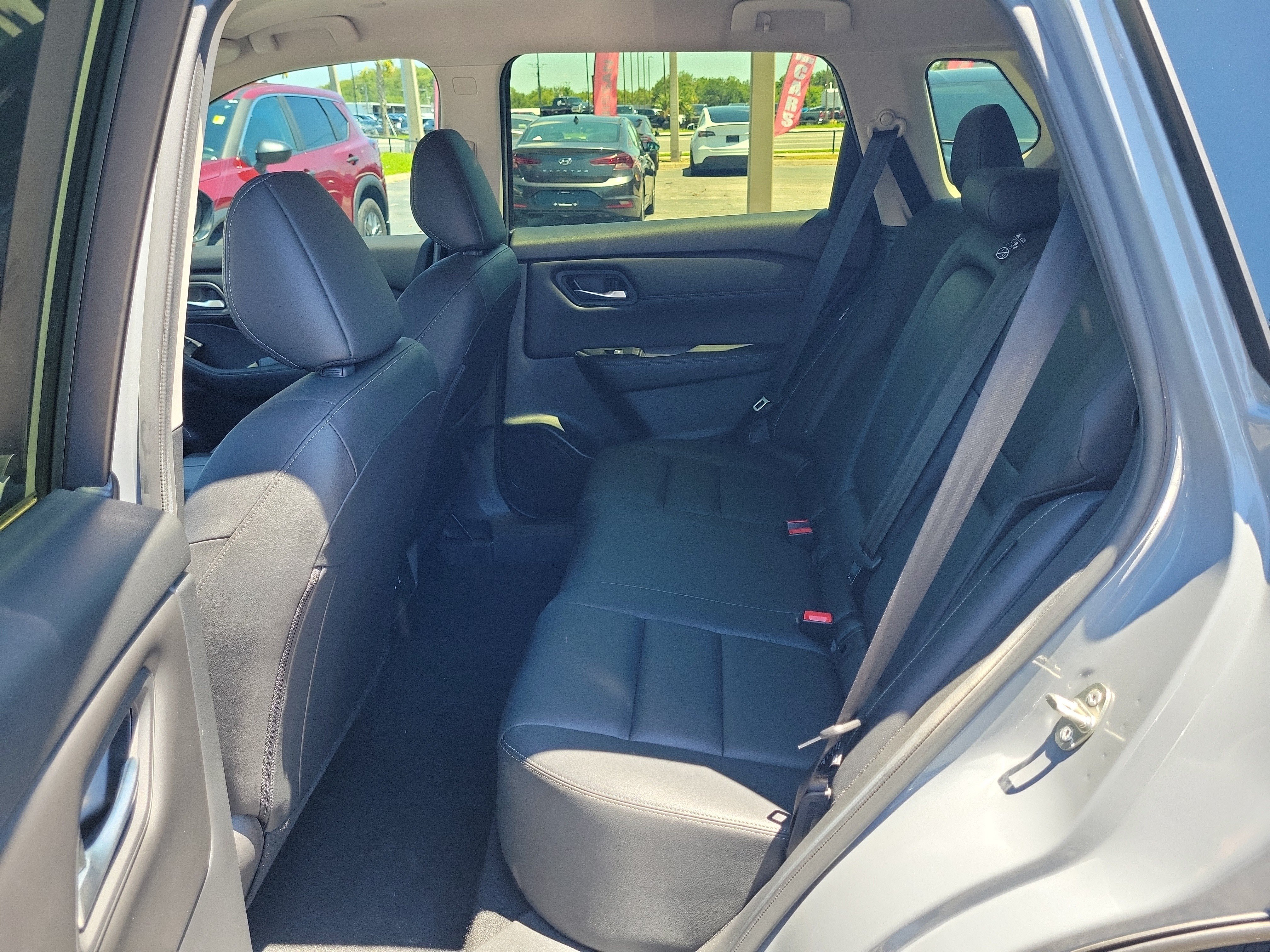 Certified 2024 Nissan Rogue SL FWD image 16
