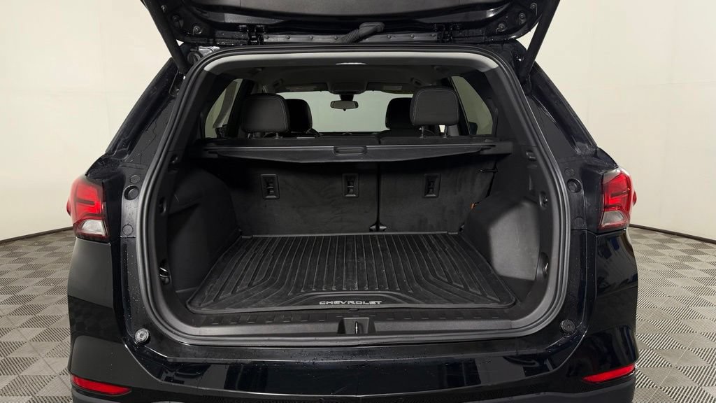 Used 2023 Chevrolet Equinox LT AWD/4WD image 11