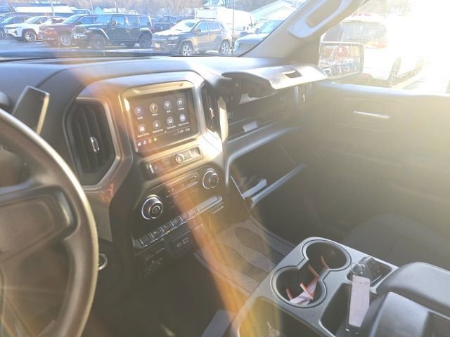 Used 2023 Chevrolet Silverado 1500 Custom image 21
