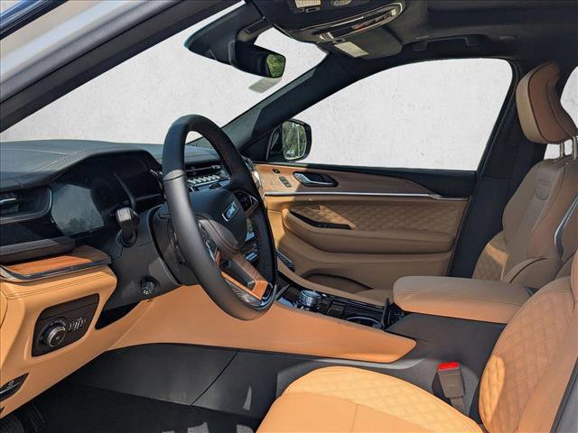 New 2025 Jeep Grand Cherokee L Summit image 4