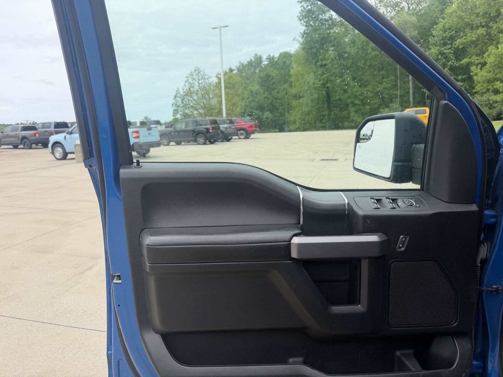 Used 2019 Ford F150 XLT w/ Equipment Group 302A Luxury AWD/4WD image 12