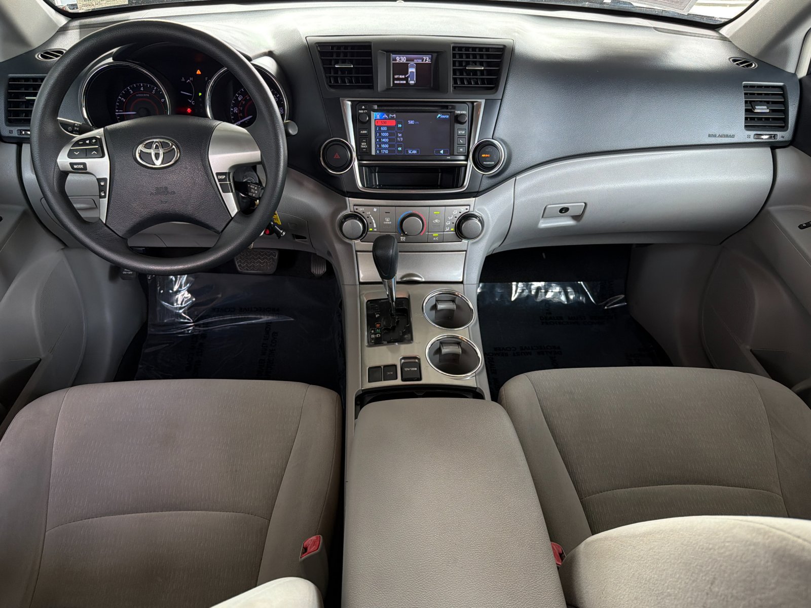Used 2013 Toyota Highlander Plus FWD image 12