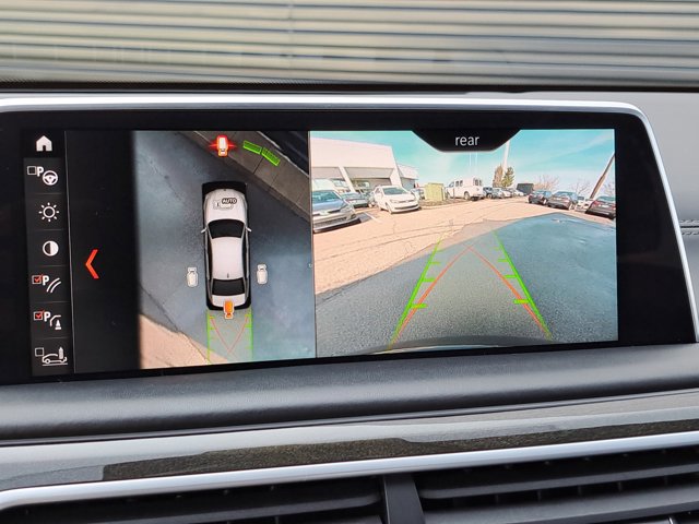 Used 2019 BMW M760i xDrive w/ Luxury Rear Seating Package image 29