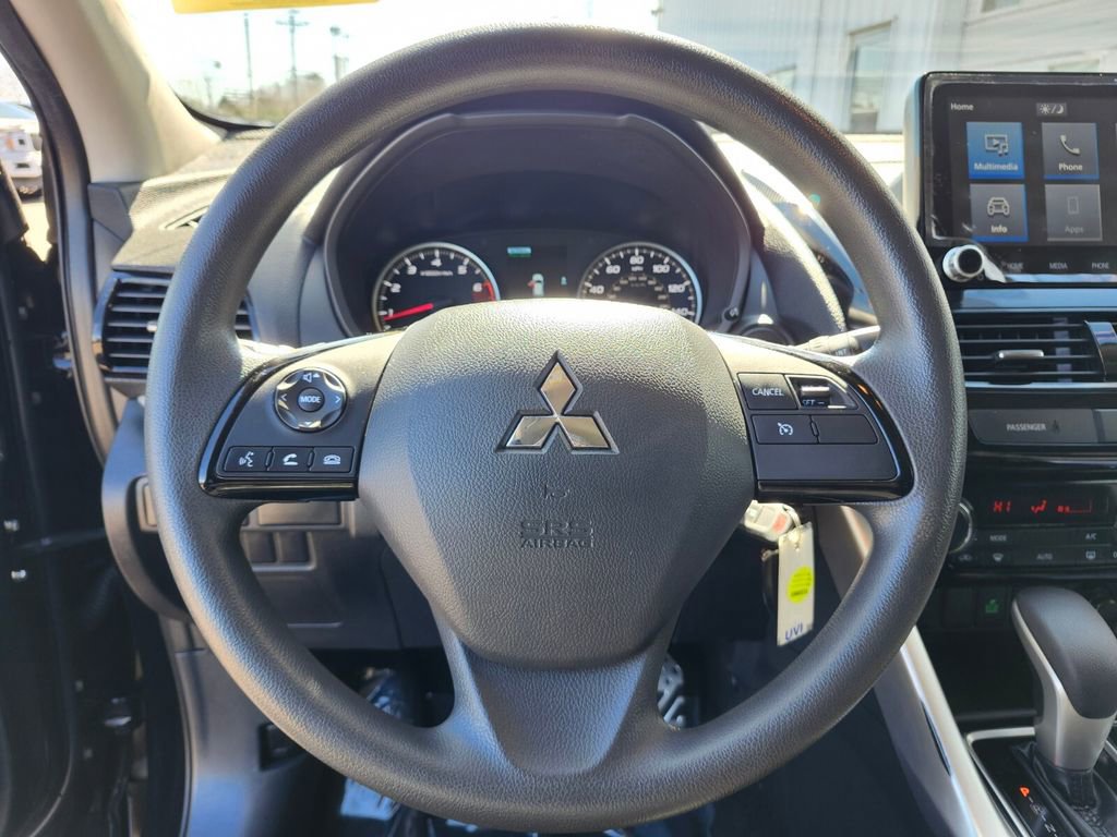 Used 2022 Mitsubishi Eclipse Cross LE image 24